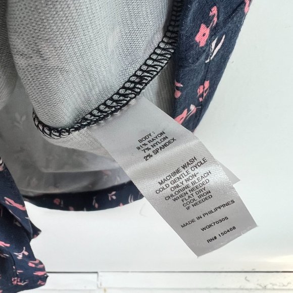 NWT Stitch Fix 41 Hawthorn Brigitte Knit Dress Ditsy Floral Navy Size Medium M - Picture 7 of 10